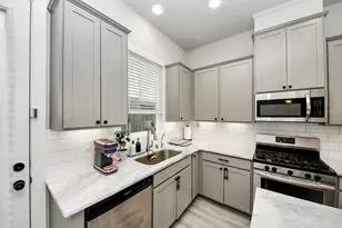 9017 Lonestar Creekbend Ln, Houston, TX 77080 - Photo 11