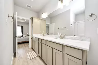 9017 Lonestar Creekbend Lane, Houston, TX 77080 - Photo 33