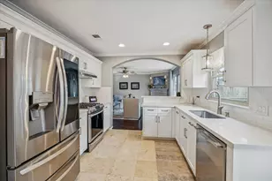 1914 Westwood Lake Ct, Kingwood, TX 77339 - Photo 9