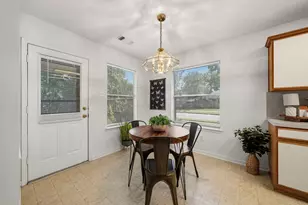 16831 Dunbar Grove Ct, Sugar Land, TX 77498 - Photo 17