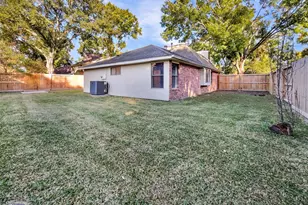 9919 Pale Star Dr, Houston, TX 77064 - Photo 17