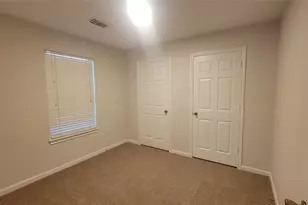 10420 Royal Tricia Dr, Conroe, TX 77303 - Photo 7