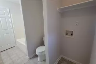 10420 Royal Tricia Dr, Conroe, TX 77303 - Photo 9