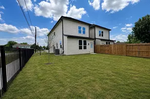 5921 Eastland St, Houston, TX 77028 - Photo 27