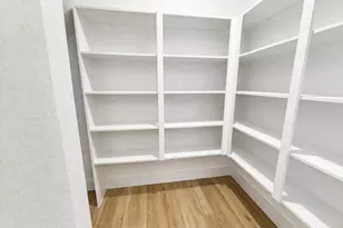 5921 Eastland St, Houston, TX 77028 - Photo 5