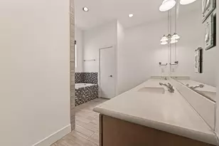 724 Ruthven St, Houston, TX 77019 - Photo 39