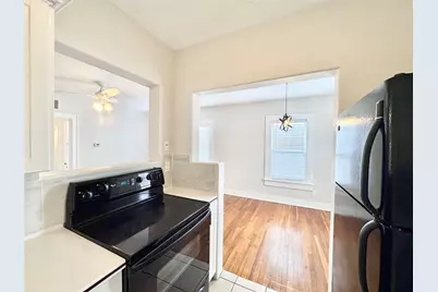 629 E 11th Street #1, Houston, TX 77008 - Photo 11