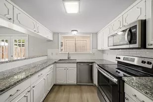 10011 Knoboak Dr, Houston, TX 77080 - Photo 5