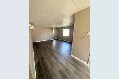 377 Avenue H, Markham, TX 77456 - Photo 3