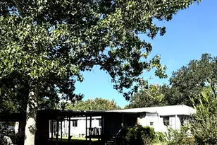 377 Ave H, Markham, TX 77456 - Photo 1