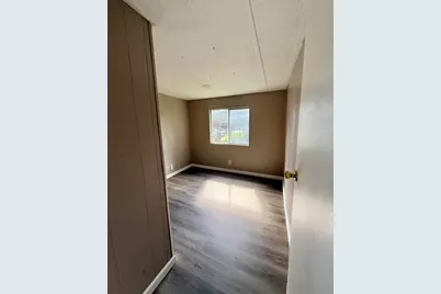 377 Avenue H, Markham, TX 77456 - Photo 9