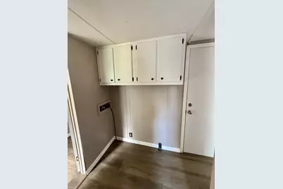 377 Avenue H, Markham, TX 77456 - Photo 11