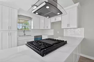 12534 Warrenwood Dr, Houston, TX 77066 - Photo 9