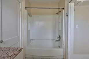 607 Lakeview Dr, Sugar Land, TX 77498 - Photo 13