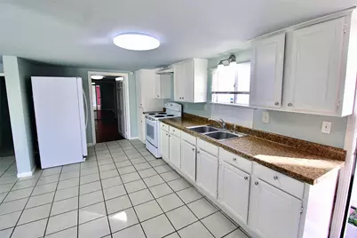 4114 Ave S 1/2 #C, Galveston, TX 77550 - Photo 5