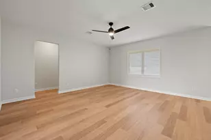 13601 Gaff Rig Dr, Texas City, TX 77510 - Photo 5