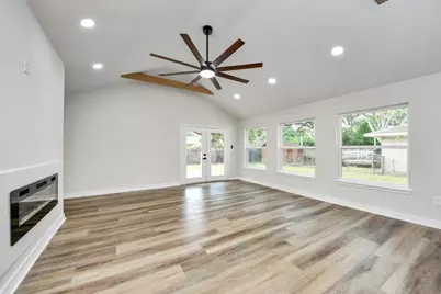 4311 Goldfinch Street, Houston, TX 77035 - Photo 21