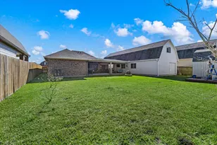 2910 Apache St, League City, TX 77573 - Photo 39