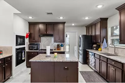 2910 Apache Street, League City, TX 77573 - Photo 15