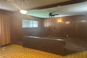 112 Raven St, Clute, TX 77531 - Photo 11