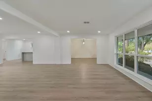 5443 Willowbend Blvd, Houston, TX 77096 - Photo 9