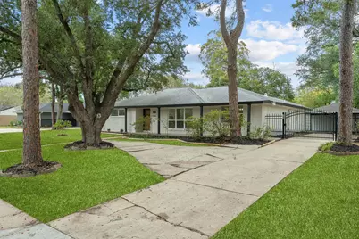 5443 Willowbend Boulevard, Houston, TX 77096 - Photo 5