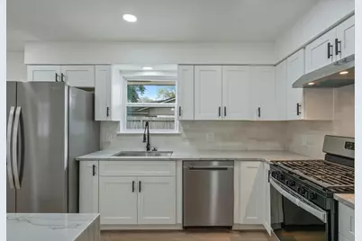 5443 Willowbend Boulevard, Houston, TX 77096 - Photo 23