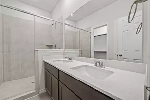 9022 Madera Rd, Houston, TX 77078 - Photo 15