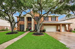 413 Willow Pointe Dr, League City, TX 77573 - Photo 1