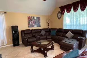 13706 Maximos Dr, Houston, TX 77083 - Photo 9