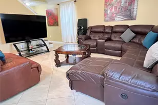 13706 Maximos Dr, Houston, TX 77083 - Photo 11
