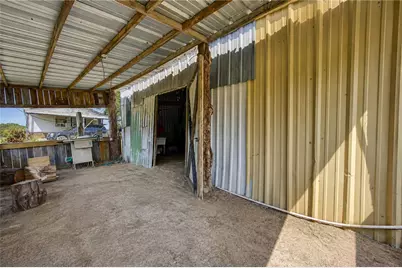10802 County Road 203, Plantersville, TX 77363 - Photo 11