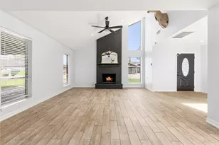 1610 Cleveland Dr, Deer Park, TX 77536 - Photo 7
