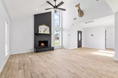 1610 Cleveland Drive, Deer Park, TX 77536 - Photo 9