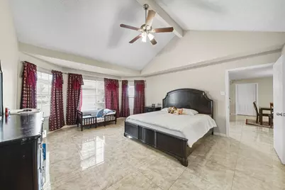 3226 S Briar Knoll Drive, Houston, TX 77082 - Photo 7