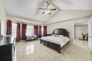 3226 S Briar Knoll Dr, Houston, TX 77082 - Photo 7