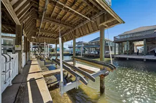 22105 Zapata Dr, Galveston, TX 77554 - Photo 31