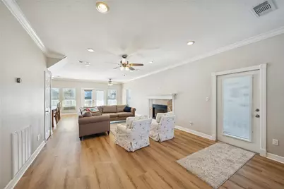 22105 Zapata Drive, Galveston, TX 77554 - Photo 9