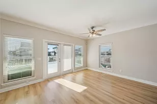 22105 Zapata Dr, Galveston, TX 77554 - Photo 11