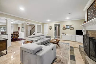 6023 Beaudry Drive, Houston, TX 77035 - Photo 9
