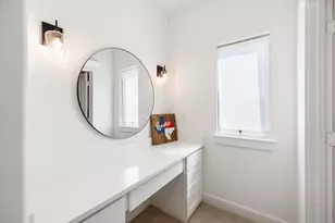 817 W 19th St, Houston, TX 77008 - Photo 17