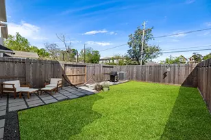 817 W 19th St, Houston, TX 77008 - Photo 23
