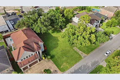 5115 Locust Street, Bellaire, TX 77401 - Photo 3