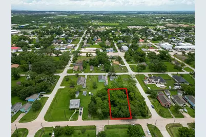 000 Avenue G, Dickinson, TX 77539 - Photo 1
