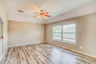 12013 Banks Run Dr, Pearland, TX 77584 - Photo 13