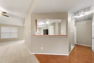 26903 Castlecliff Ln, Kingwood, TX 77339 - Photo 9