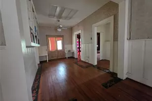 815 E Washington Ave, Navasota, TX 77868 - Photo 3