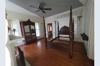 815 E Washington Avenue, Navasota, TX 77868 - Photo 7