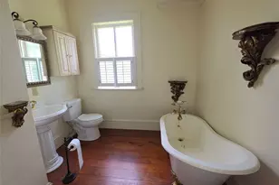 815 E Washington Ave, Navasota, TX 77868 - Photo 9