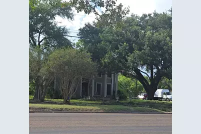 815 E Washington Avenue, Navasota, TX 77868 - Photo 1